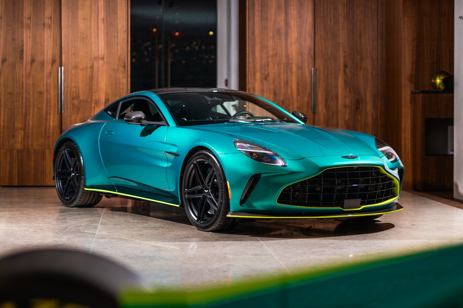 2024 Aston Martin Vantage