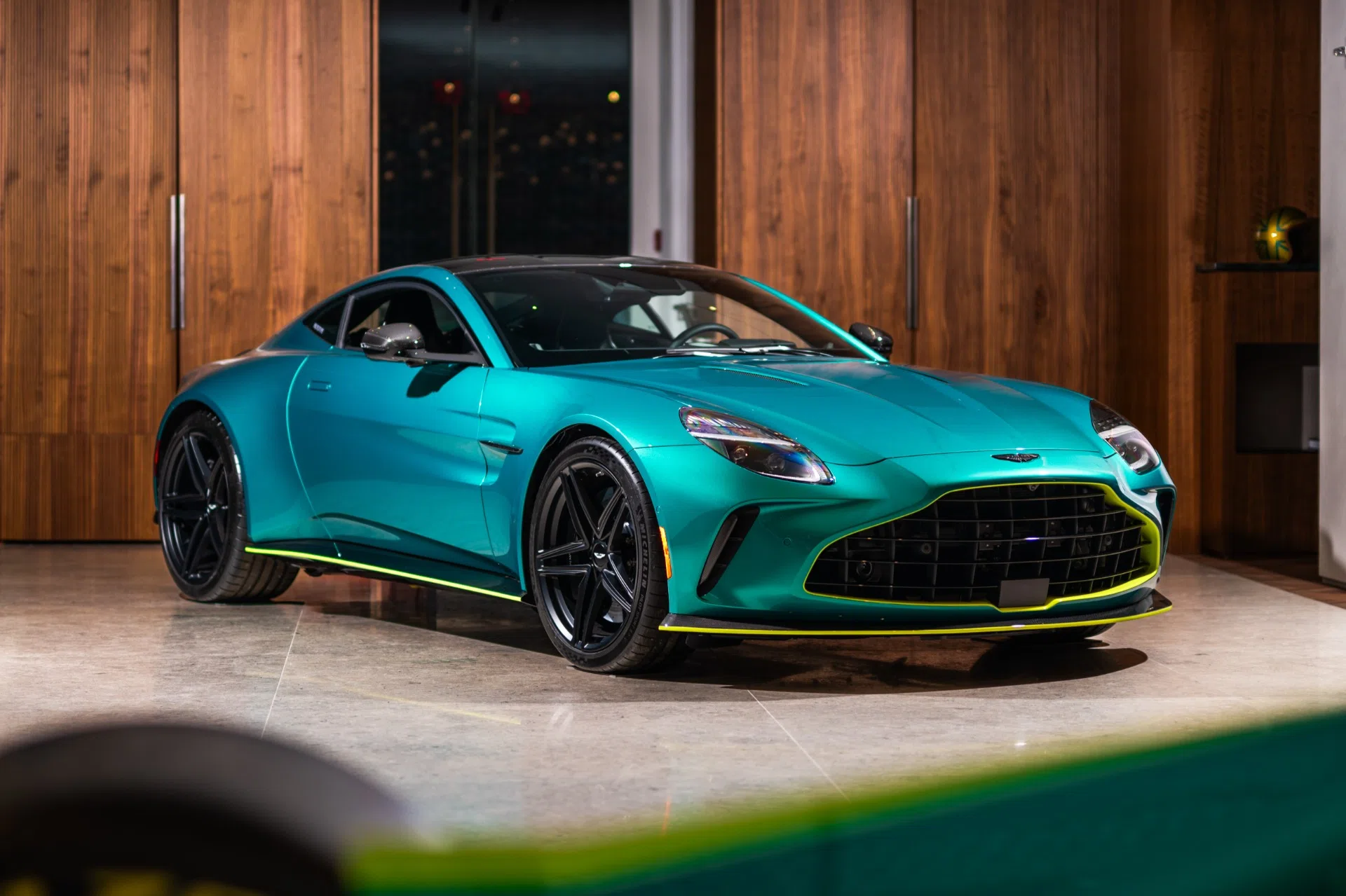 2024 Aston Martin Vantage