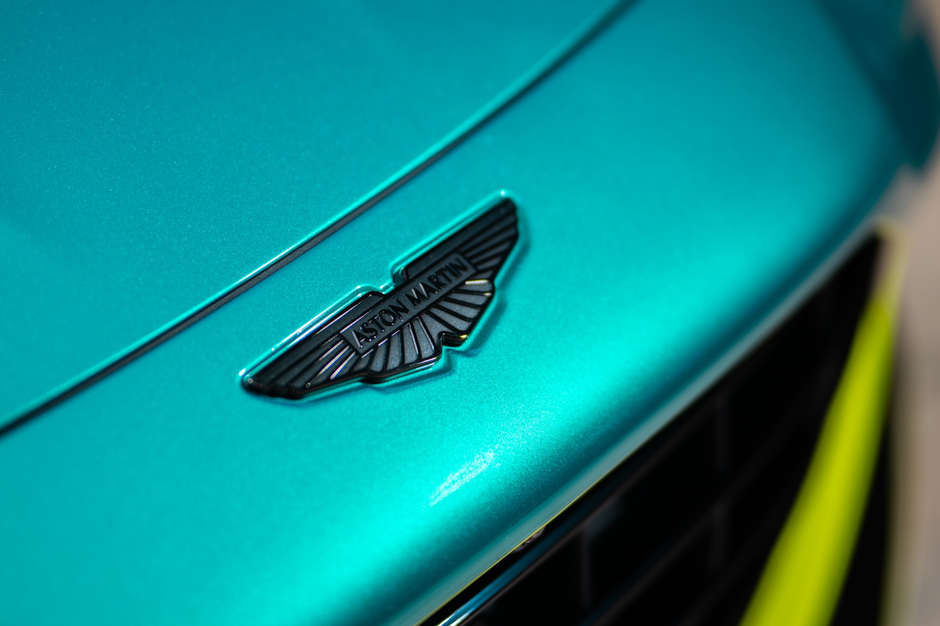 2024 Aston Martin Vantage, 4/19