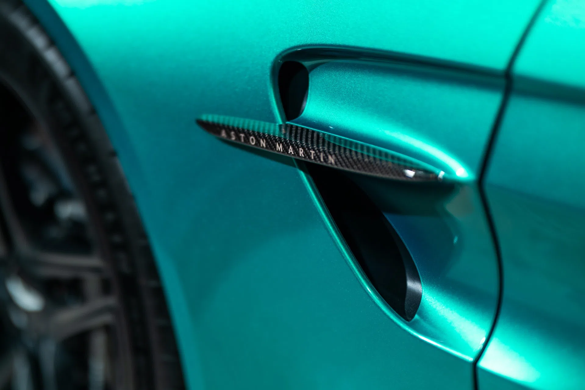 2024 Aston Martin Vantage, detail