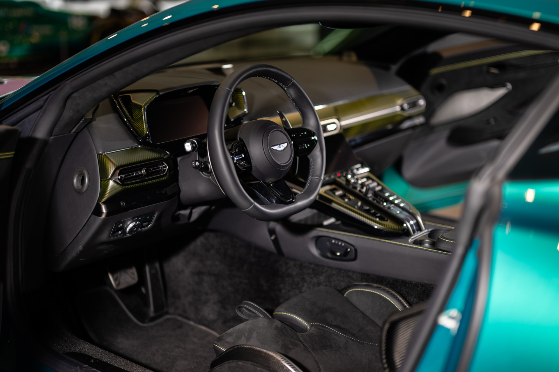 2024 Aston Martin Vantage, 10/19