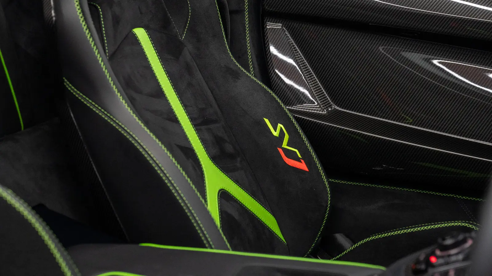 2020 Lamborghini AVENTADOR SVJ ROADSTER, 11/20