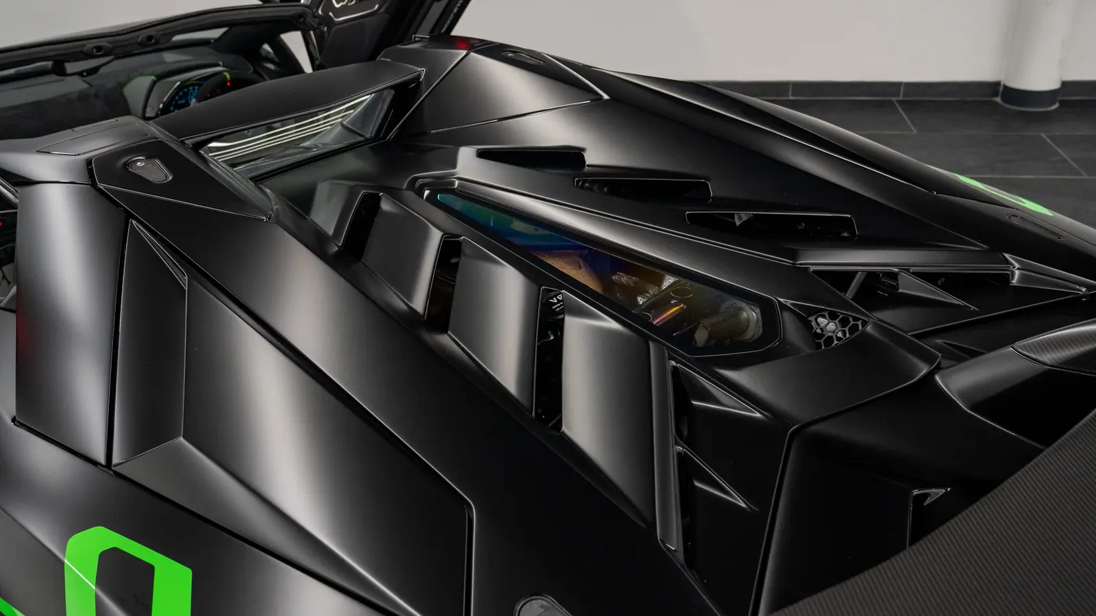 2020 Lamborghini AVENTADOR SVJ ROADSTER, 14/20