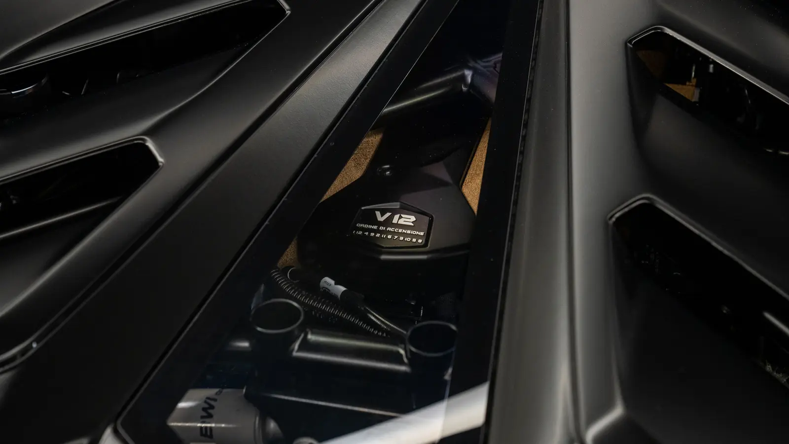 2020 Lamborghini AVENTADOR SVJ ROADSTER, 16/20