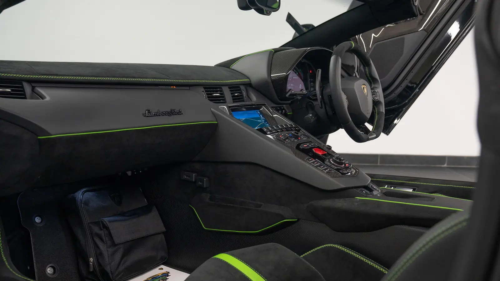 2020 Lamborghini AVENTADOR SVJ ROADSTER, 18/20