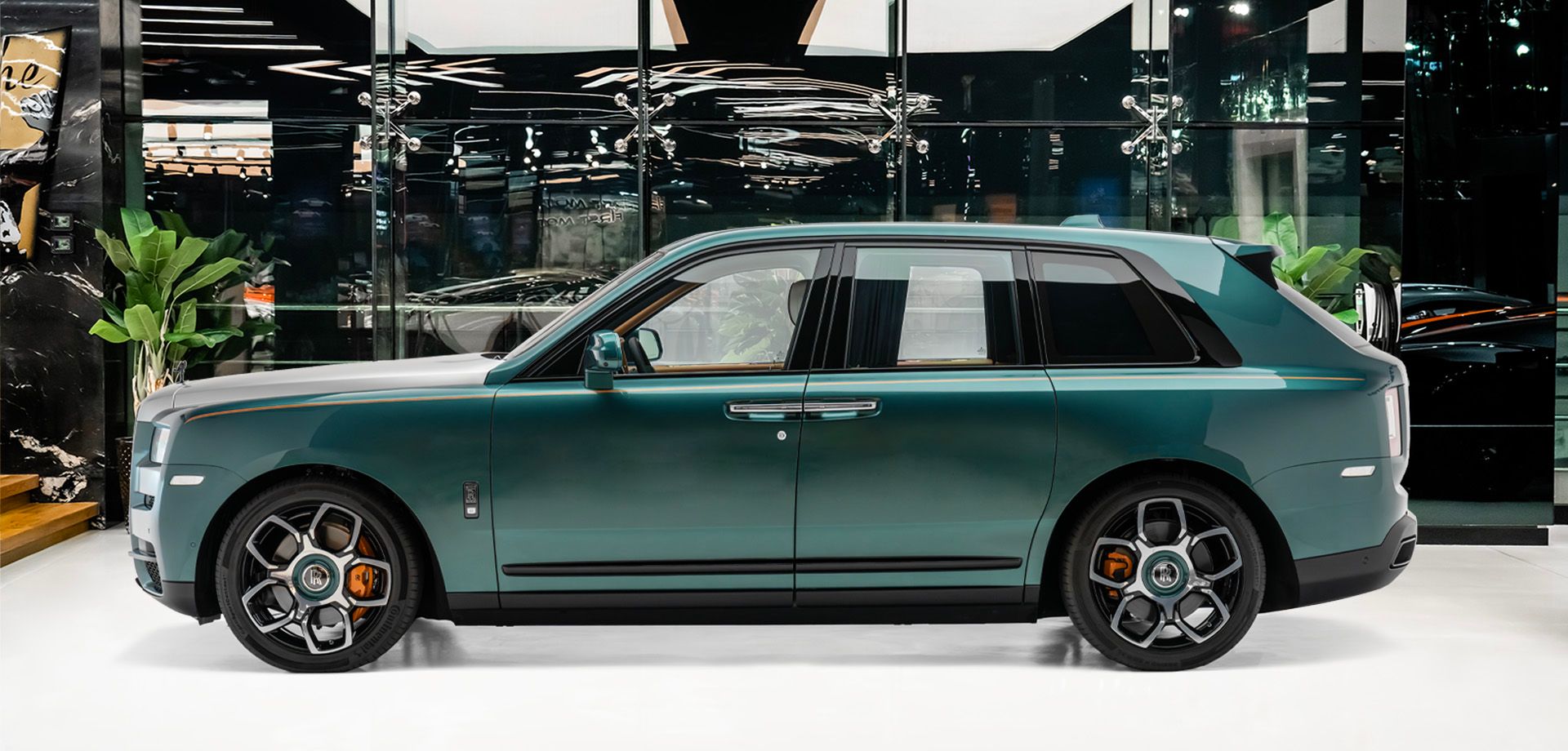 2023 Rolls-Royce Cullinan Black Badge, 2/20