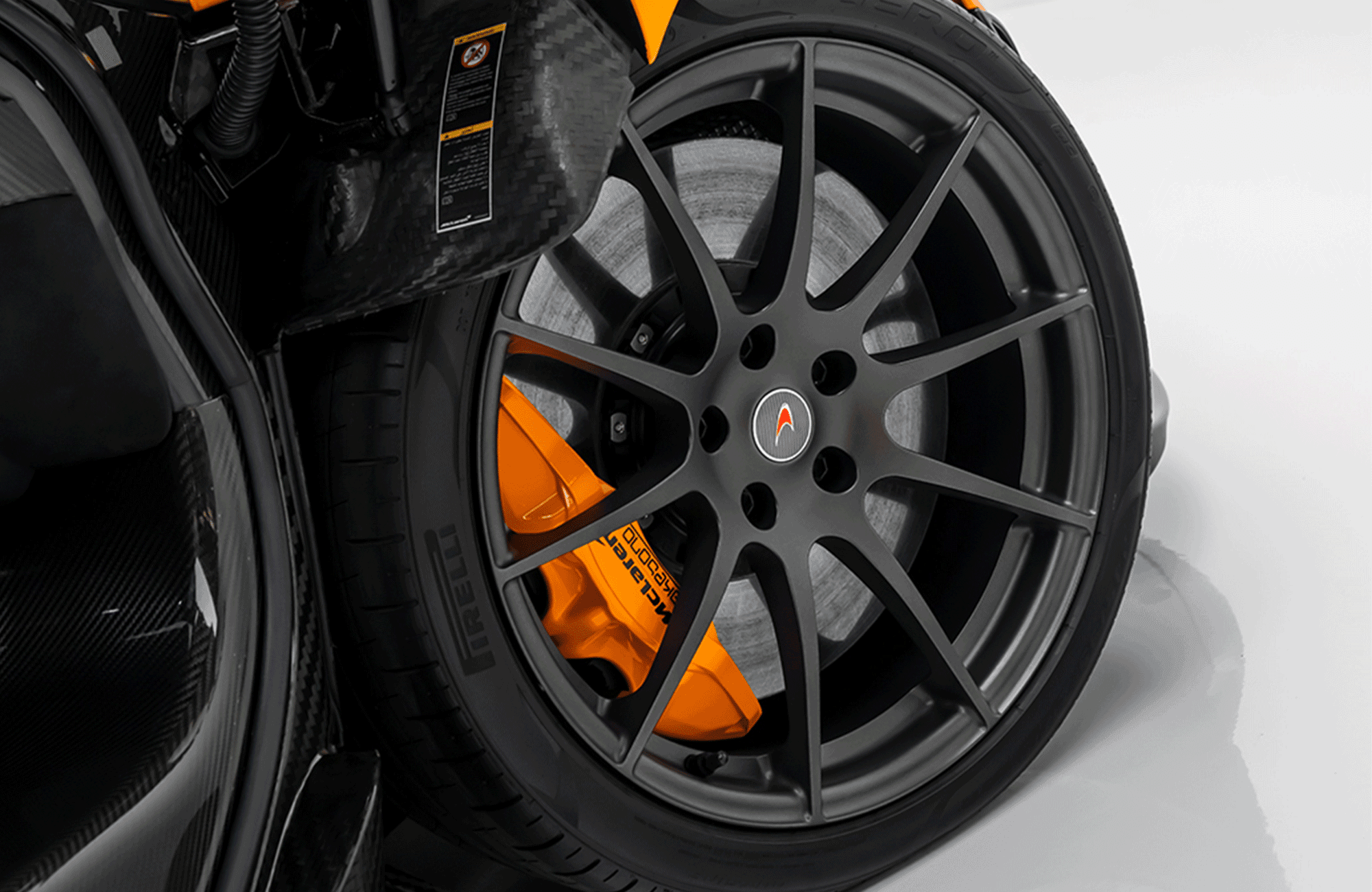 2015 McLaren P1, 16/20