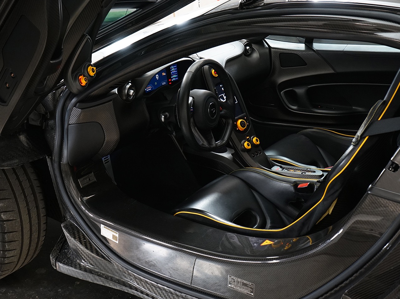 2013 McLaren P1, 19/21
