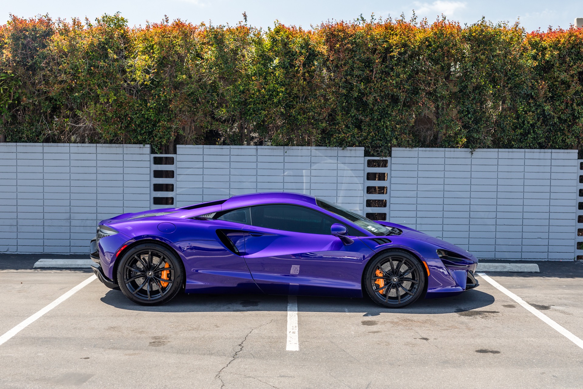 2023 McLaren Artura