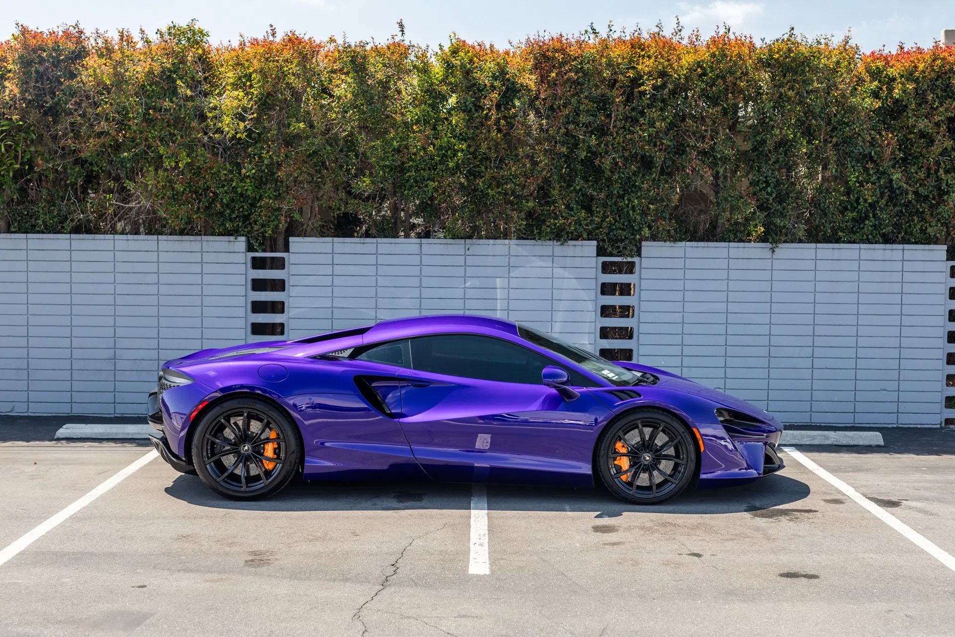 2023 McLaren Artura
