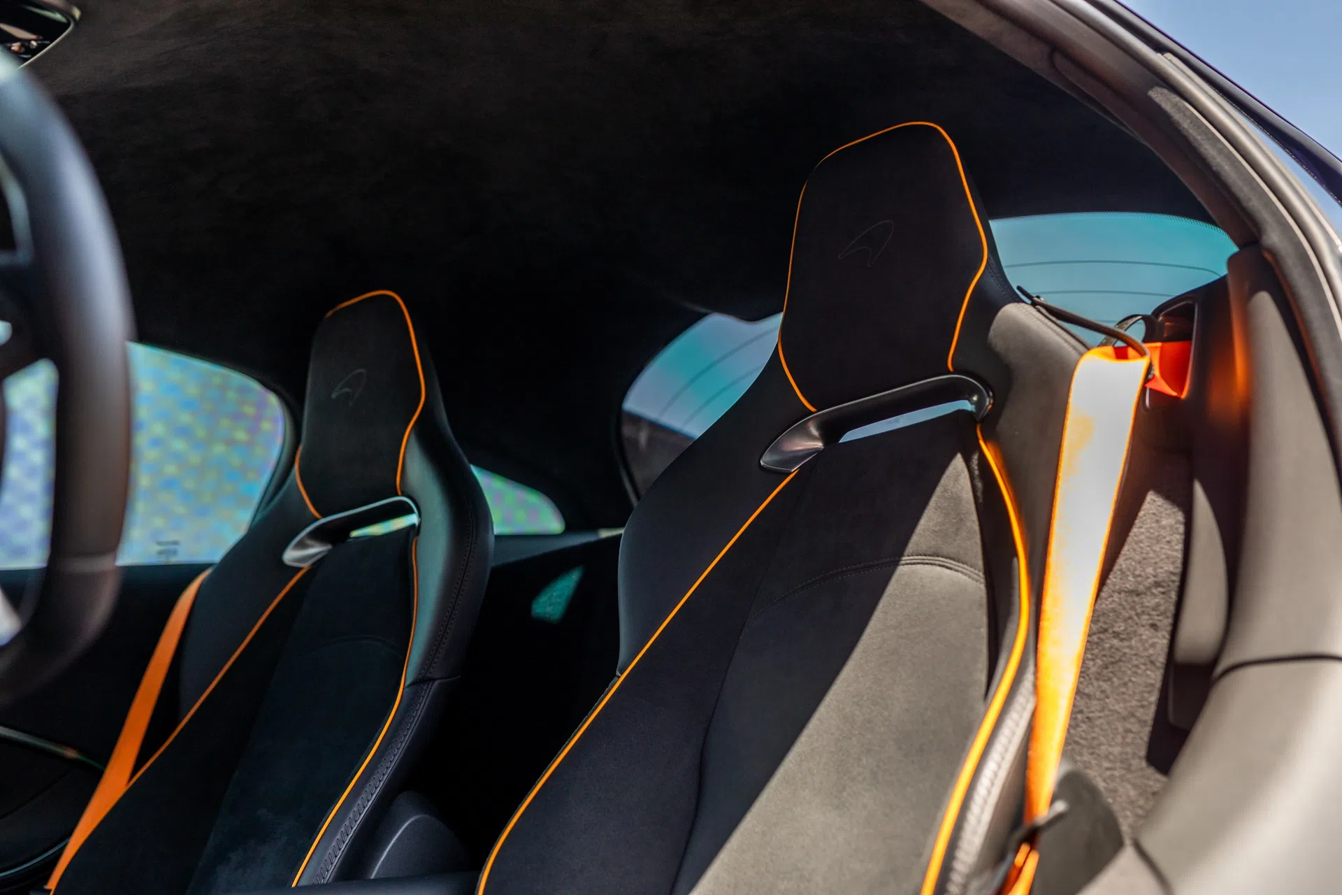 2023 McLaren Artura interior, seats
