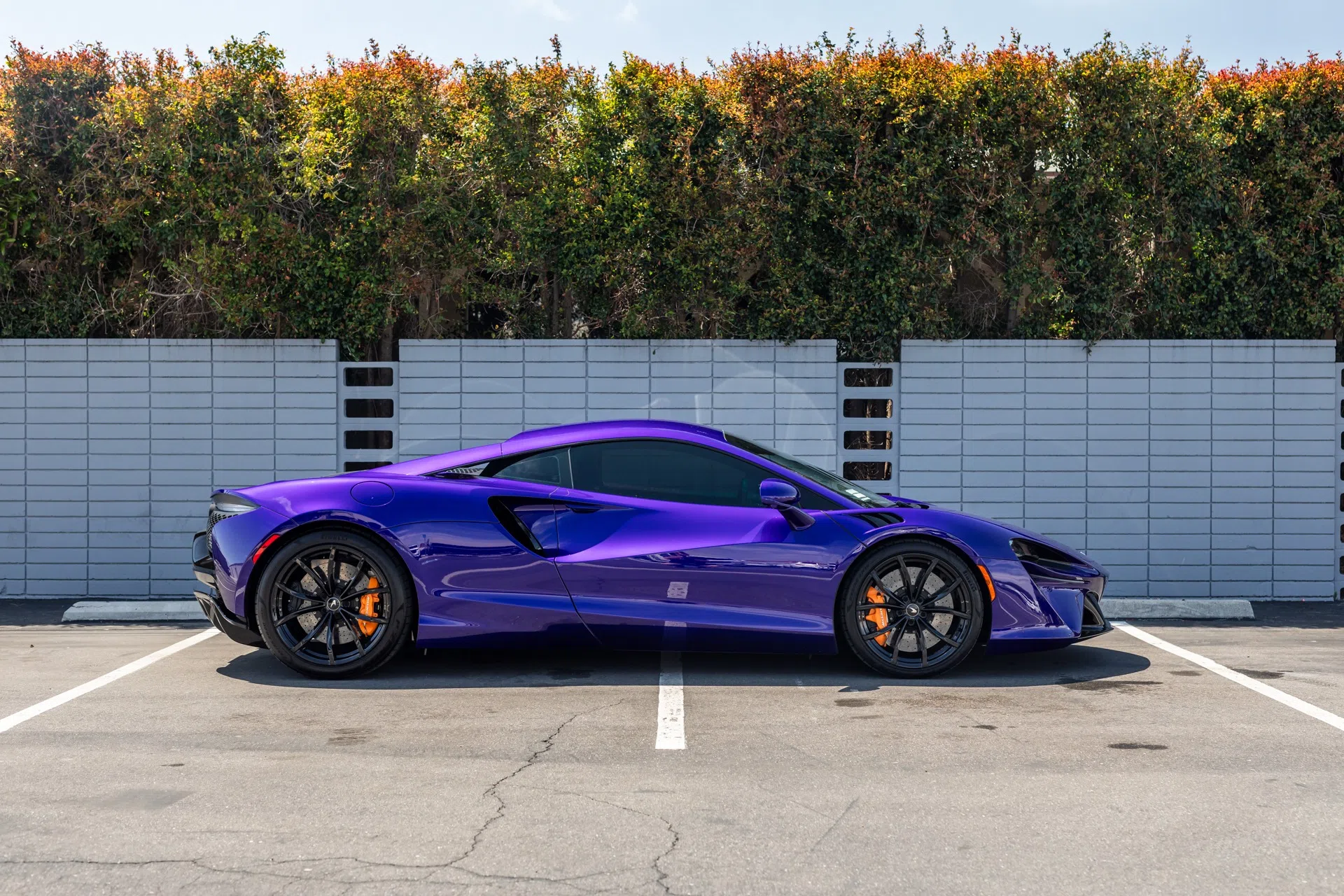 2023 McLaren Artura for sale, exterior, Lantana Purple