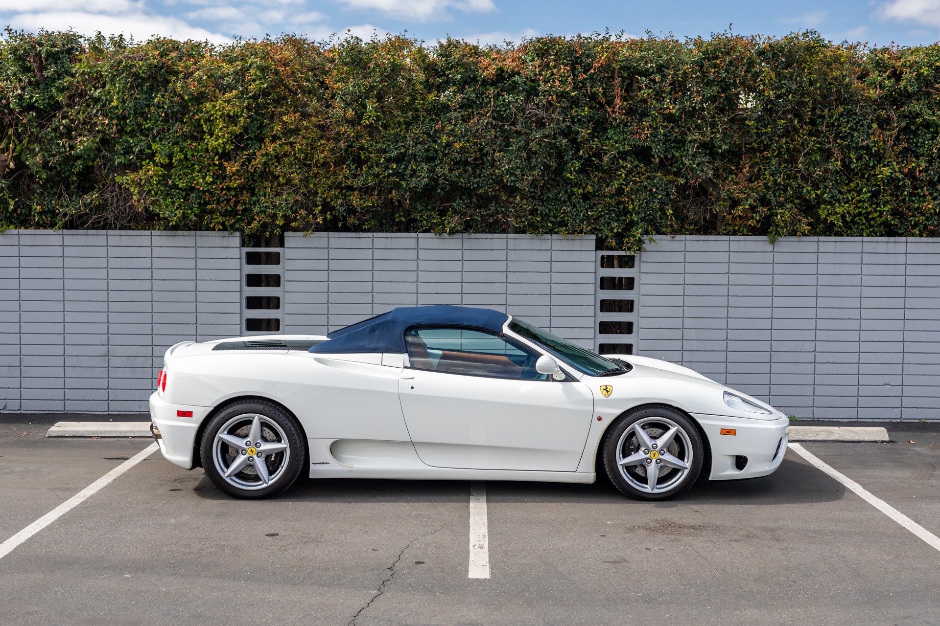2004 Ferrari 360 Spider, 3/16