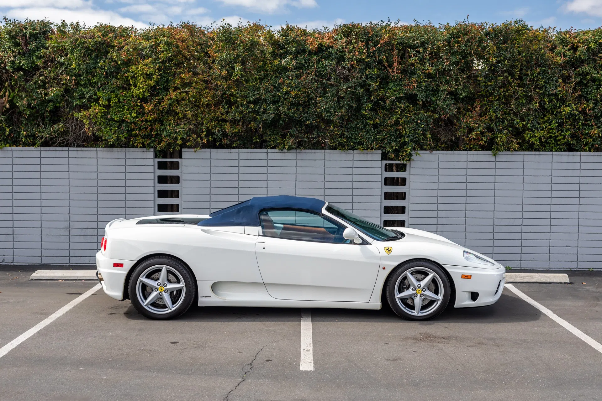 2004 Ferrari 360 Spider for sale, exterior, Bianco Avus