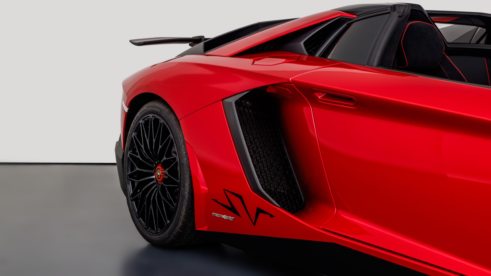 2017 Lamborghini Aventador LP750-4 Superveloce, 7/20