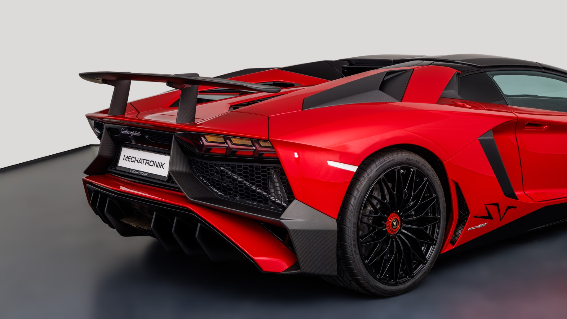 2017 Lamborghini Aventador LP750-4 Superveloce, 9/20