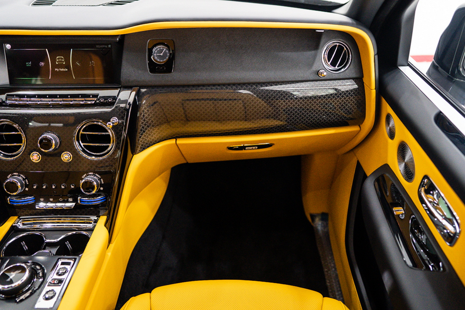 2024 Rolls-Royce Cullinan Black Badge, 9/10