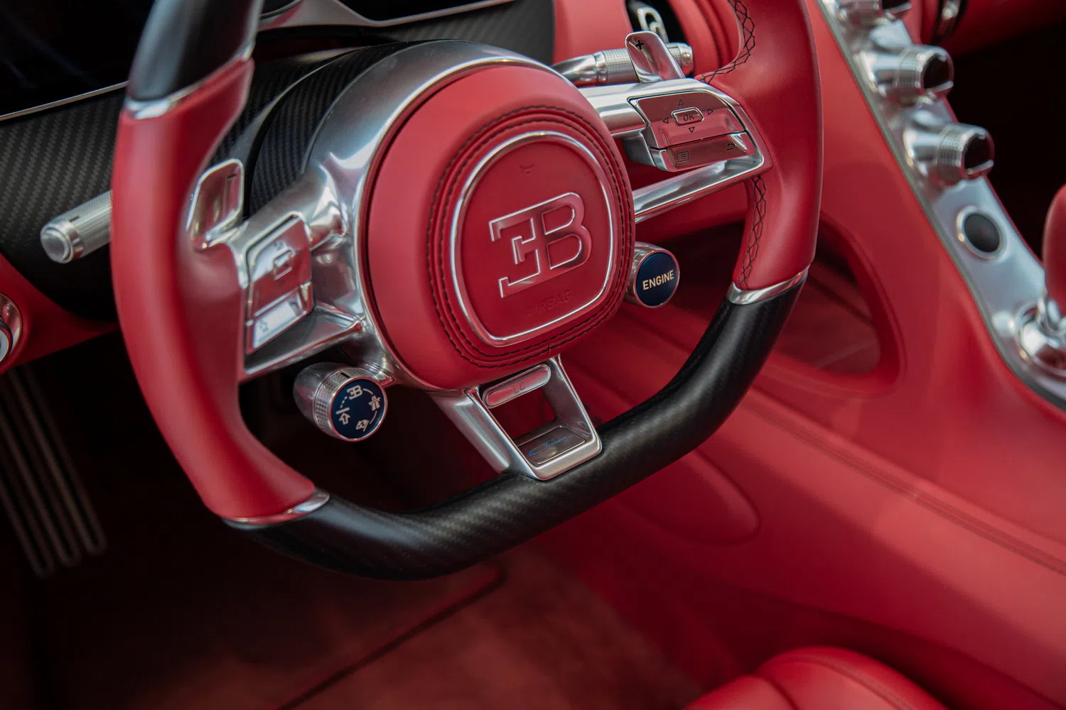 2018 Bugatti Chiron interior, steering wheel
