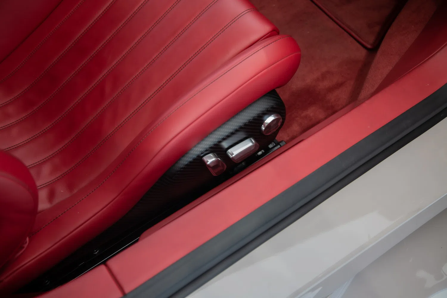 2018 Bugatti Chiron interior