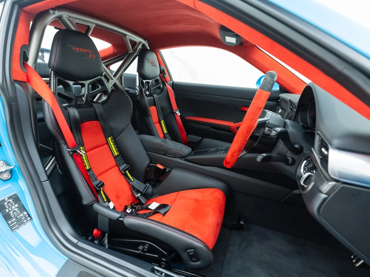 2018 Porsche 911 GT2 RS Weissach, 10/20