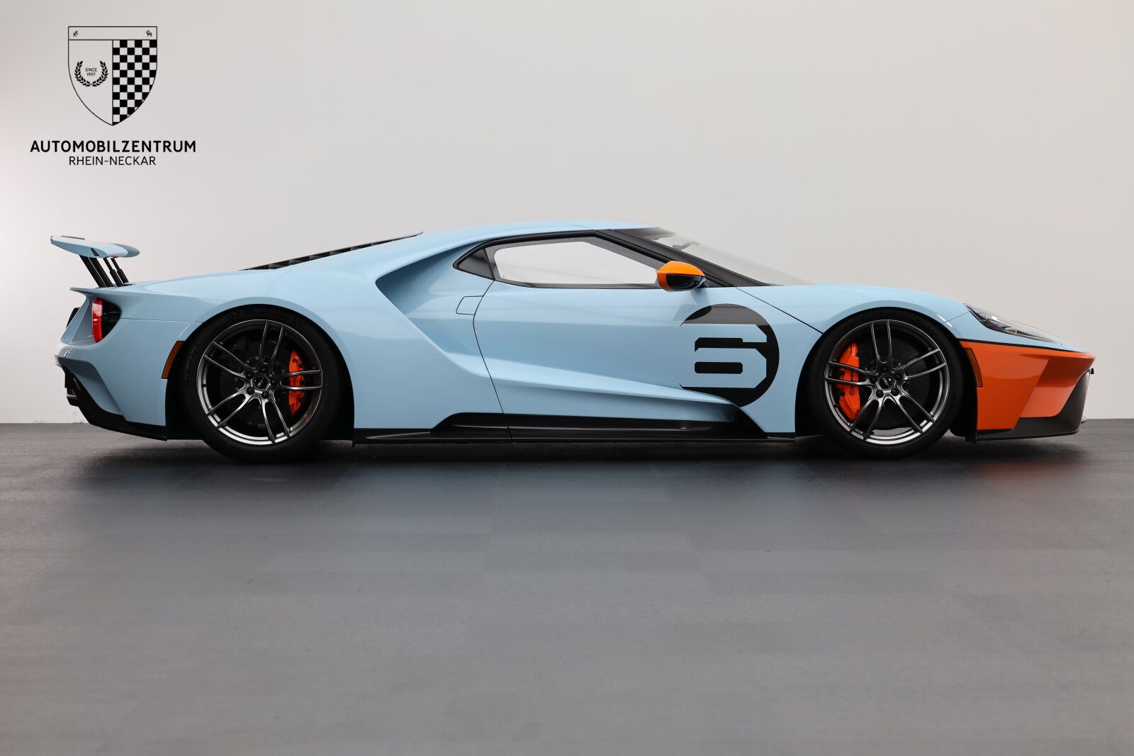2021 Ford GT Heritage Edition Gulf, 9/17