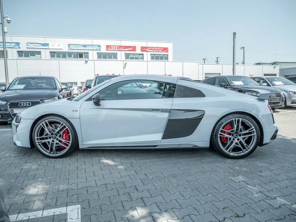2019 Audi R8 Coupé V10 performance, side profile, Grau Metallic