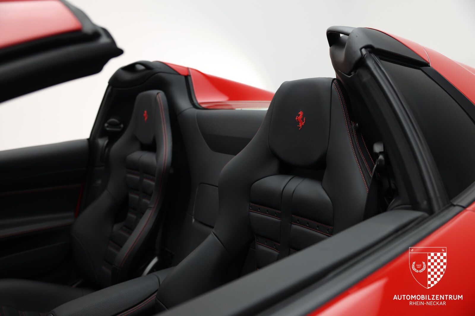 2022 Ferrari 812 GTS, 3/14