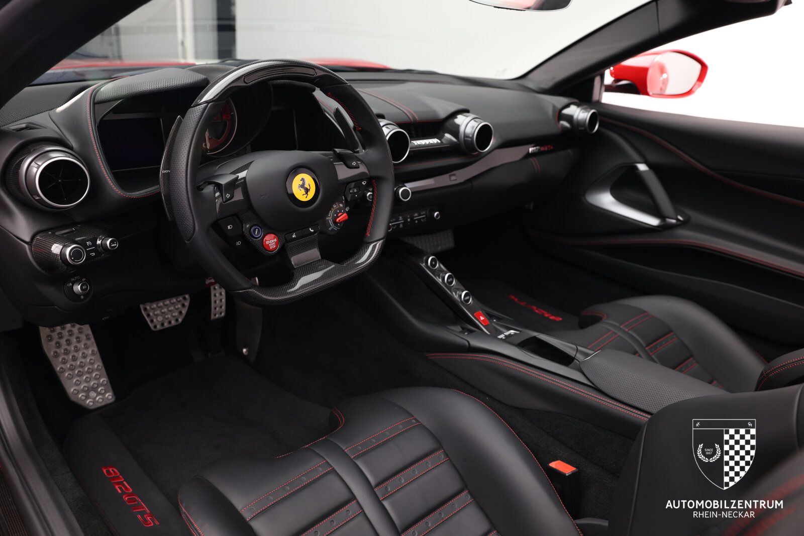 2022 Ferrari 812 GTS, 4/14