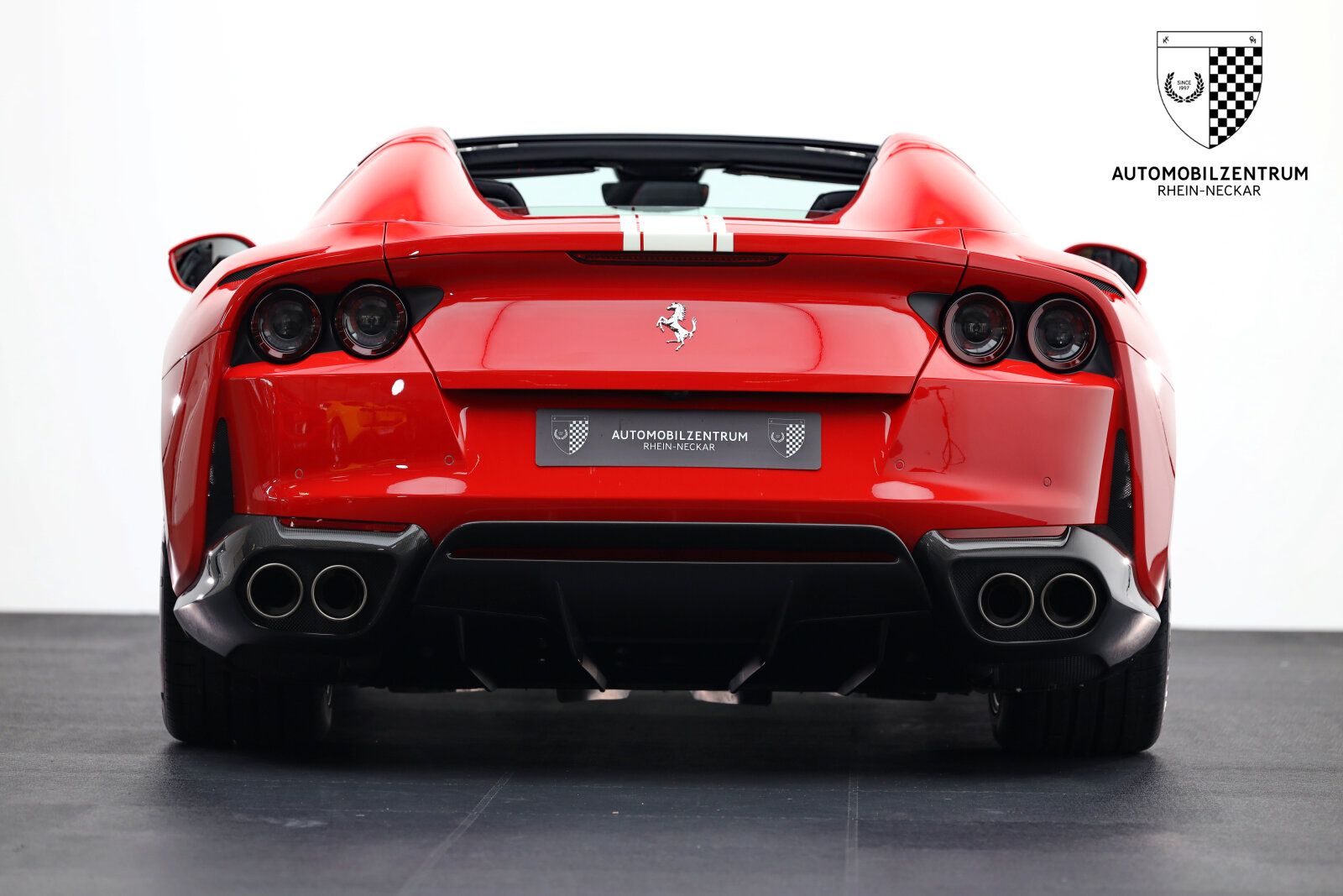 2022 Ferrari 812 GTS, 13/14