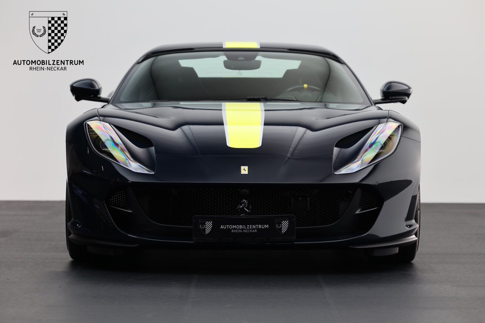 2024 Ferrari 812 GTS, 10/12