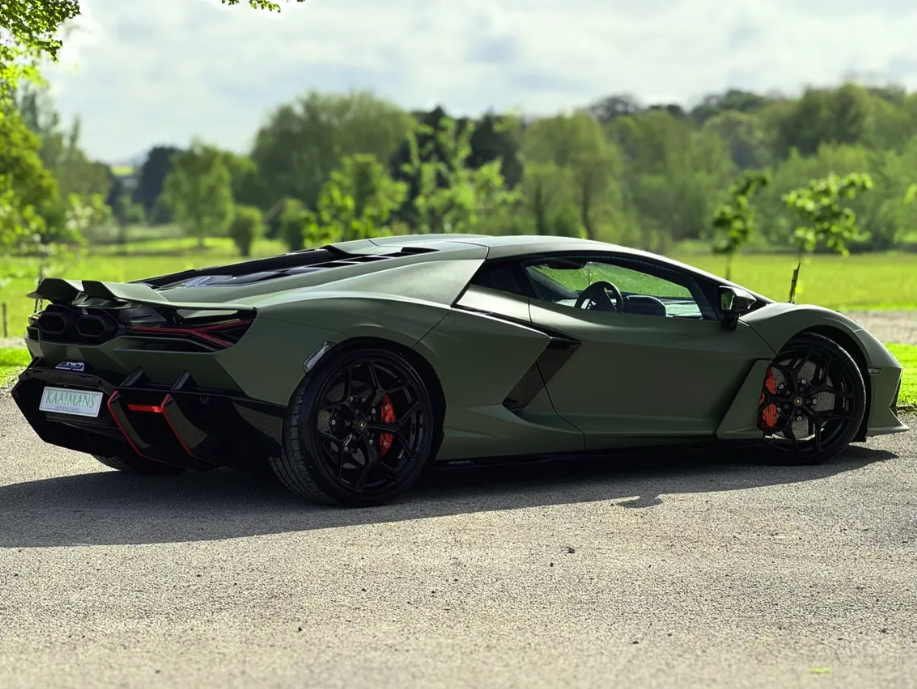 2024 Lamborghini Revuelto, 3/14