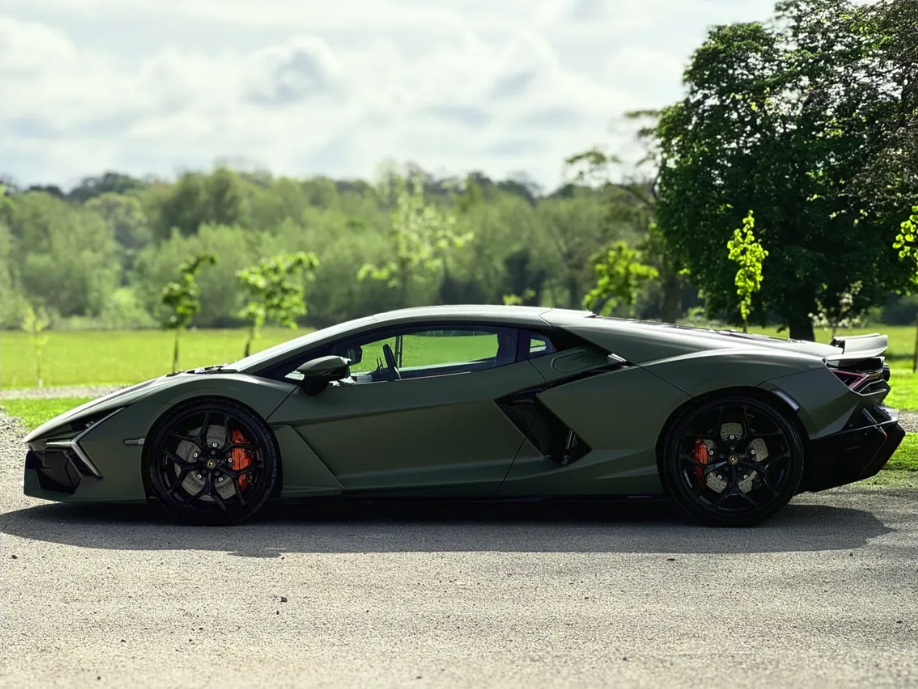 2024 Lamborghini Revuelto, 10/14