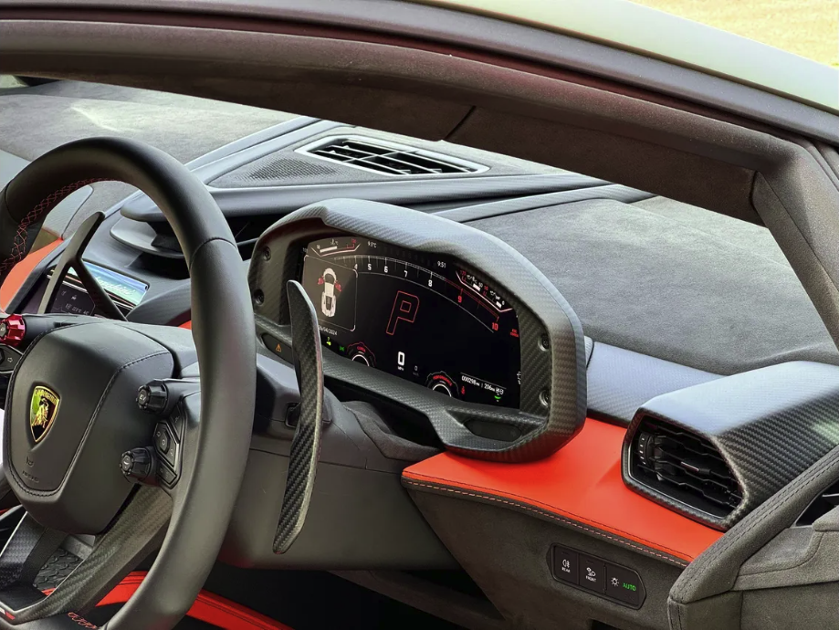 2024 Lamborghini Revuelto, 12/14