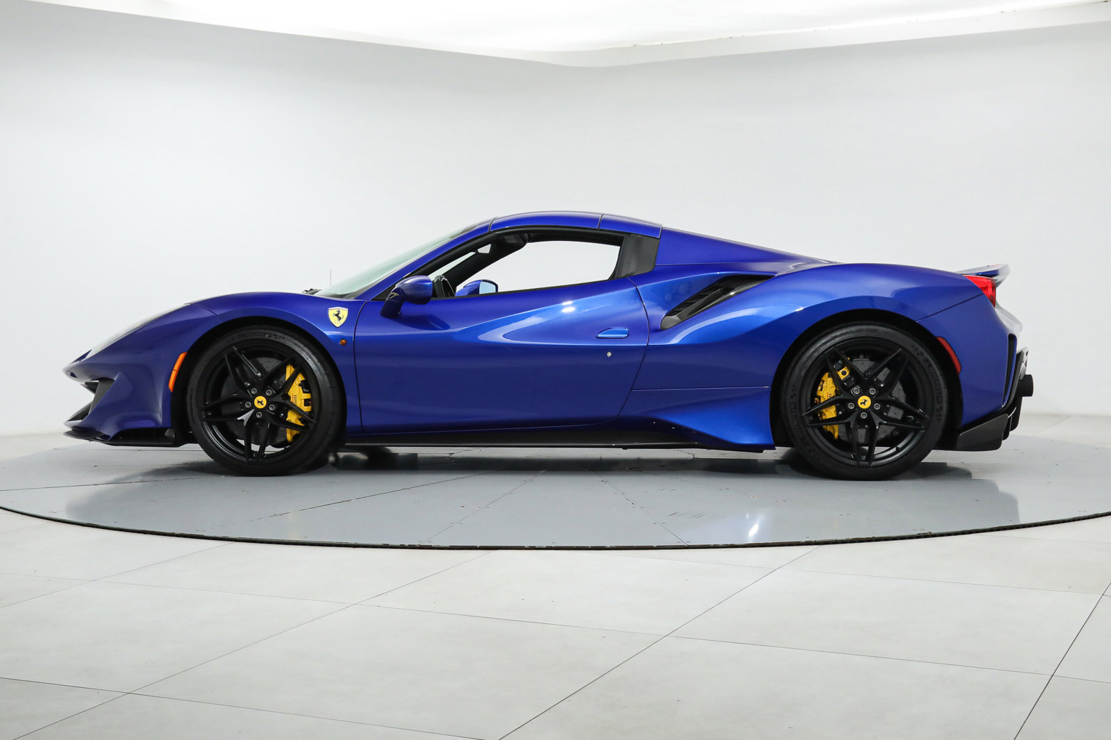 2019 Ferrari 488 Pista Spider, 6/13