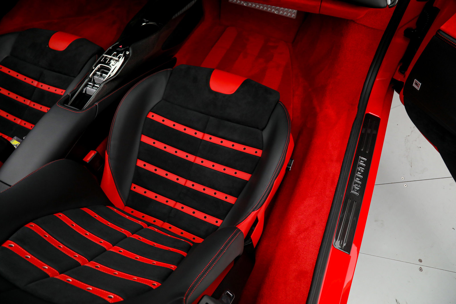 2023 Ferrari SF90 Spider, 16/20