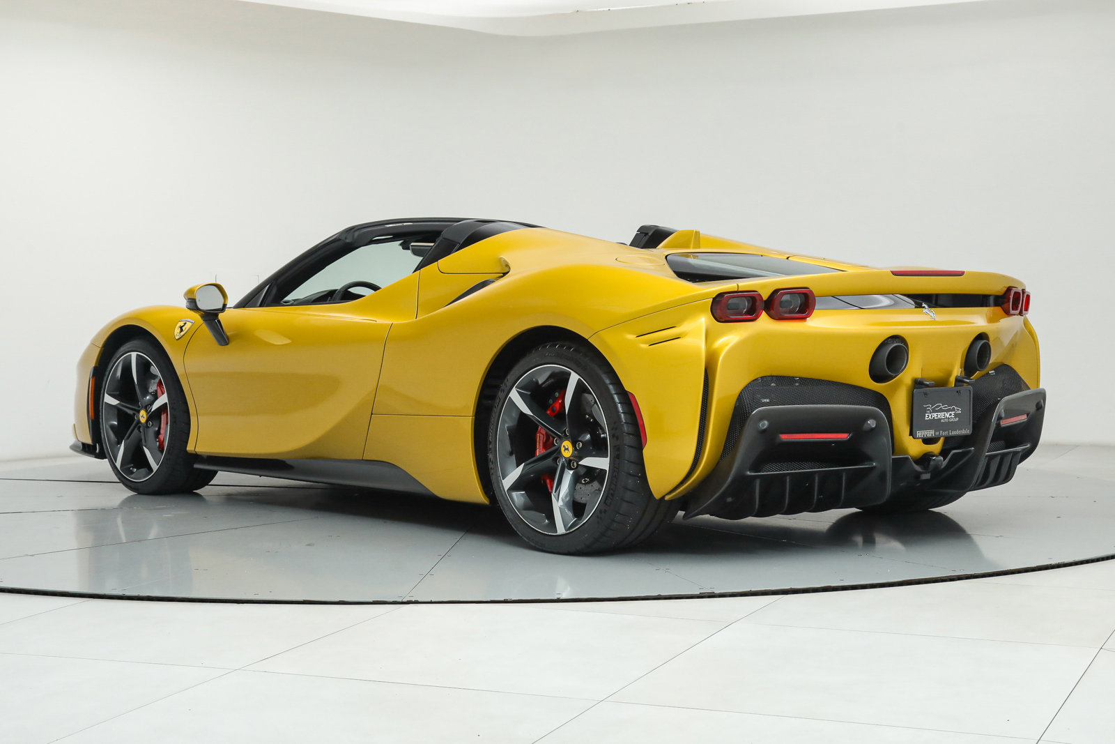 2023 Ferrari SF90 Spider, 8/20
