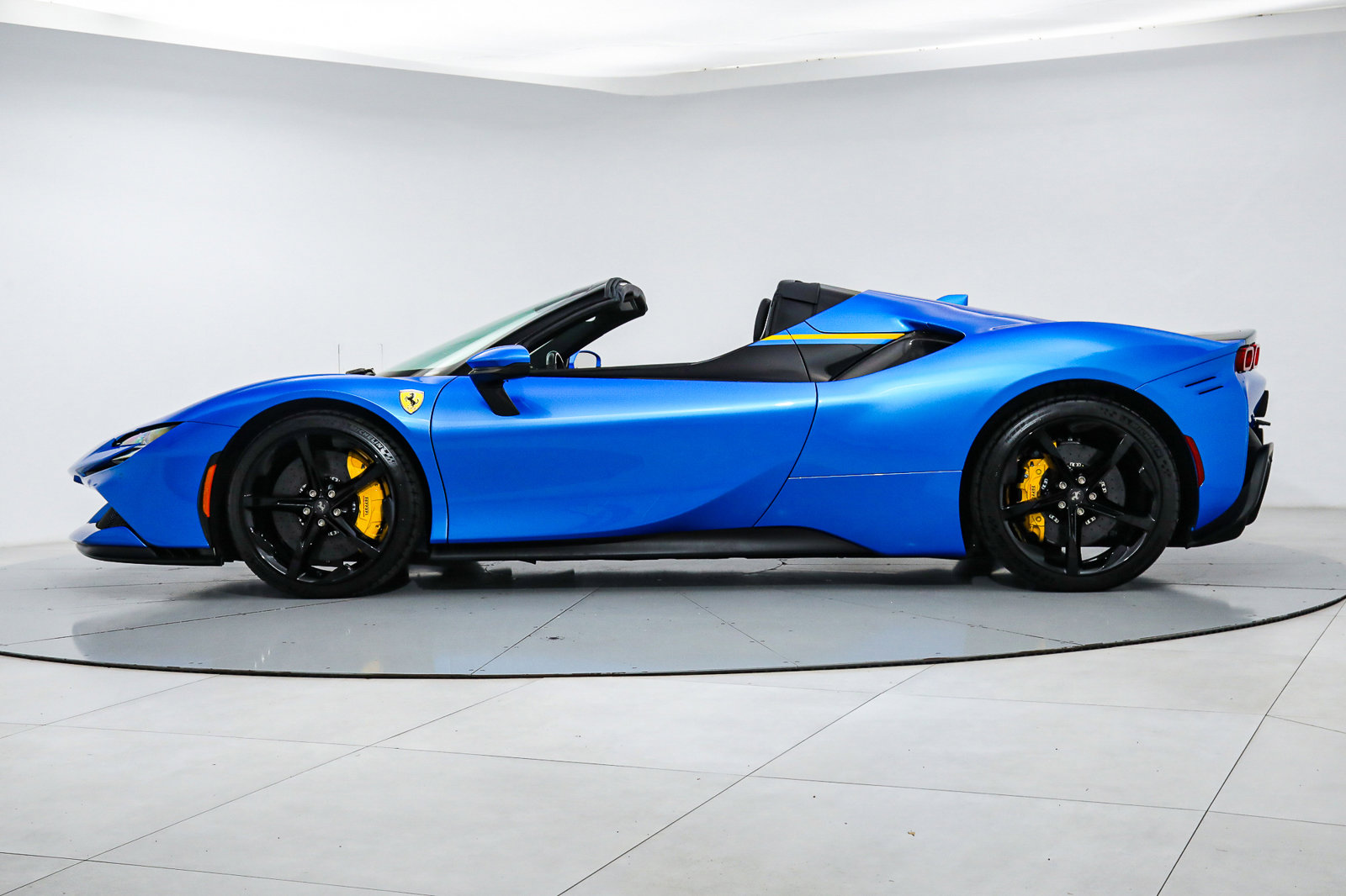2023 Ferrari SF90 Spider Atelier, 4/20