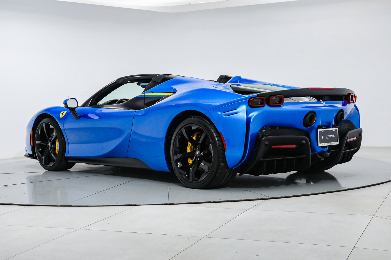 2023 Ferrari SF90 Spider Atelier, 9/20