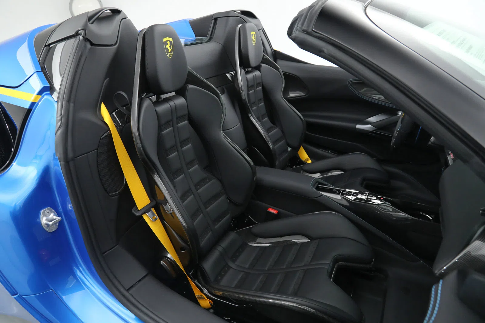 2023 Ferrari SF90 Spider Atelier interior, seats