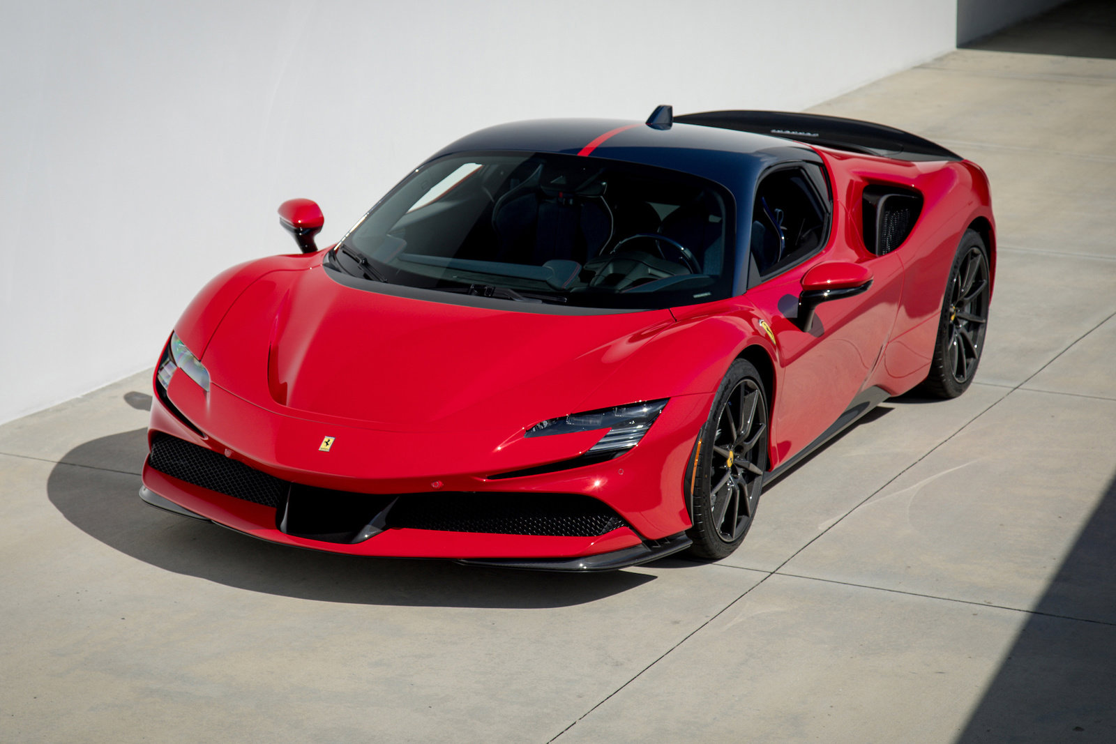 2022 Ferrari SF90 Stradale Assetto Fiorano, 3/20