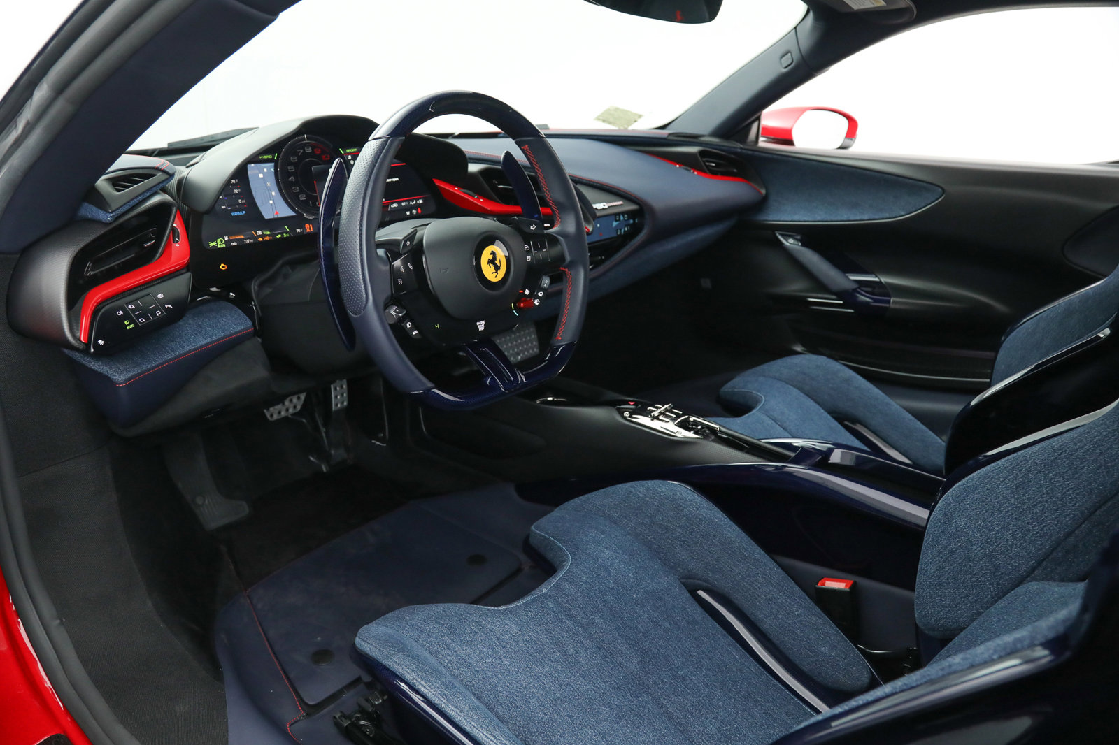 2022 Ferrari SF90 Stradale Assetto Fiorano, 4/20