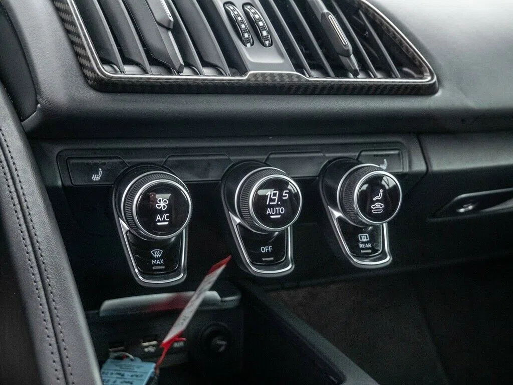 2016 Audi R8 V10 plus 5.2FSI interior, Vollleder, Schwarz