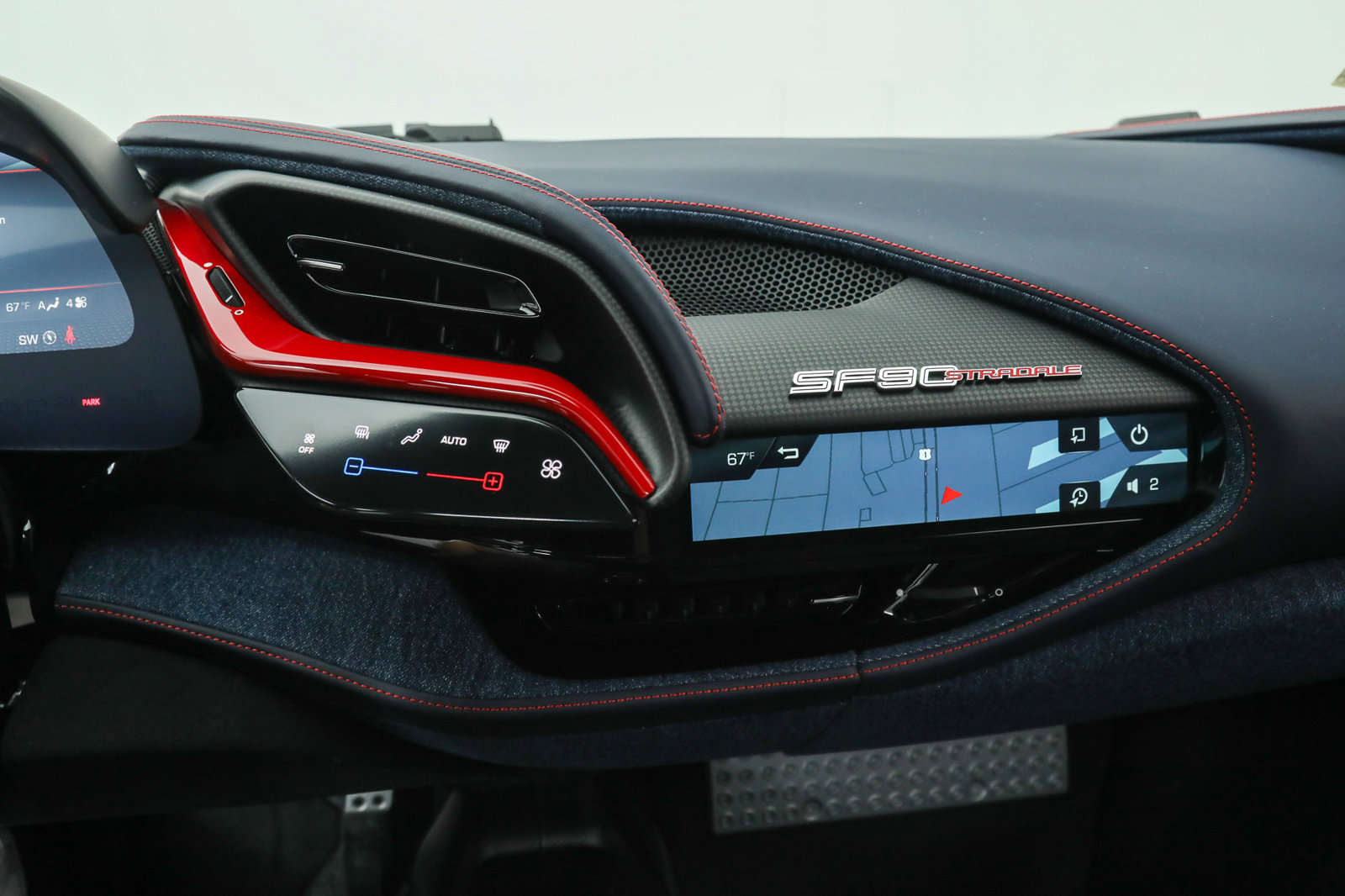 2022 Ferrari SF90 Stradale Assetto Fiorano, 14/20