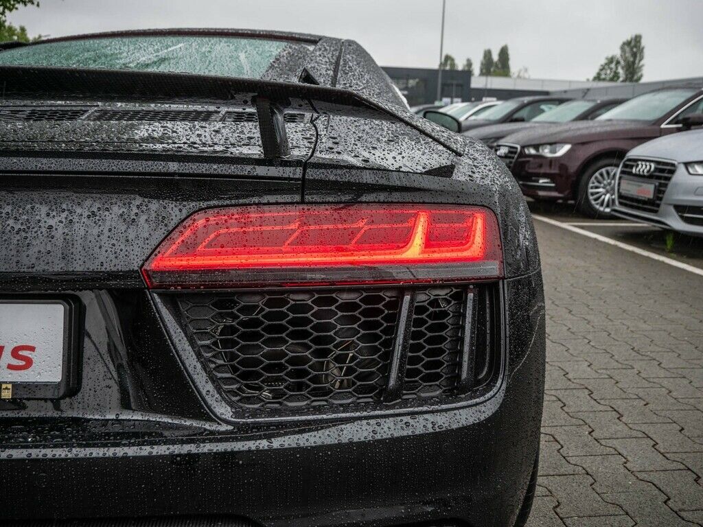 2016 Audi R8 V10 plus 5.2FSI, 11/14