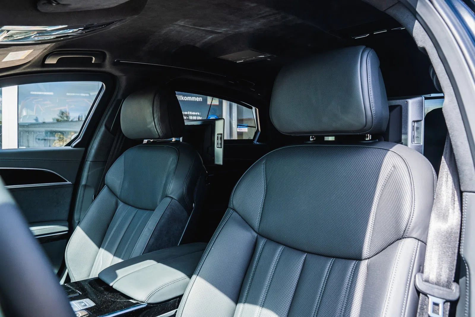 2024 Audi A8 L Security interior, seats