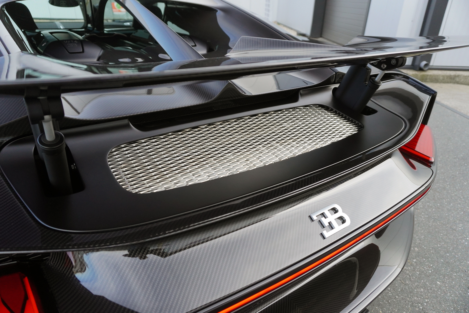 2021 Bugatti Chiron Sport, 6/19