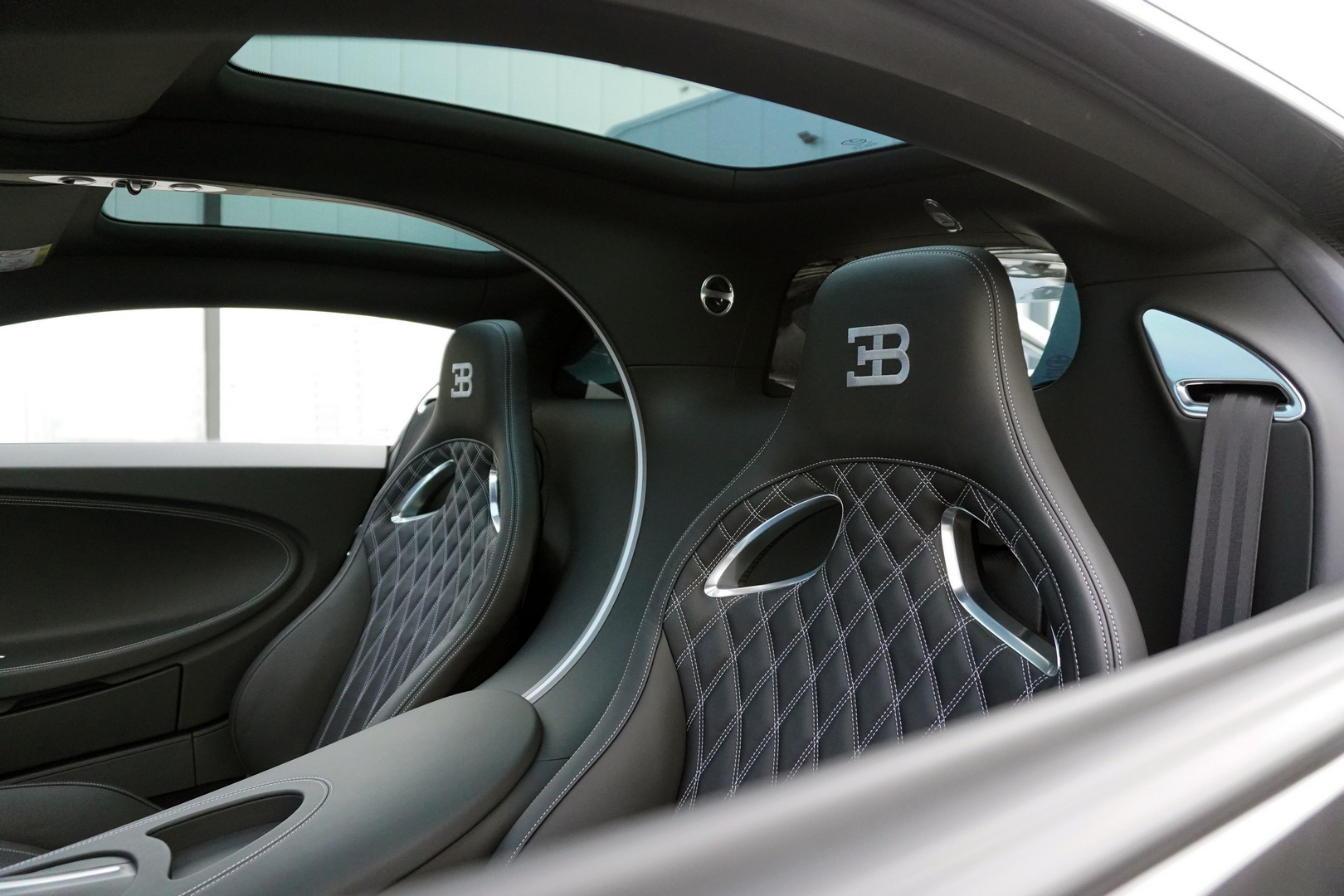 2021 Bugatti Chiron Sport, 11/19