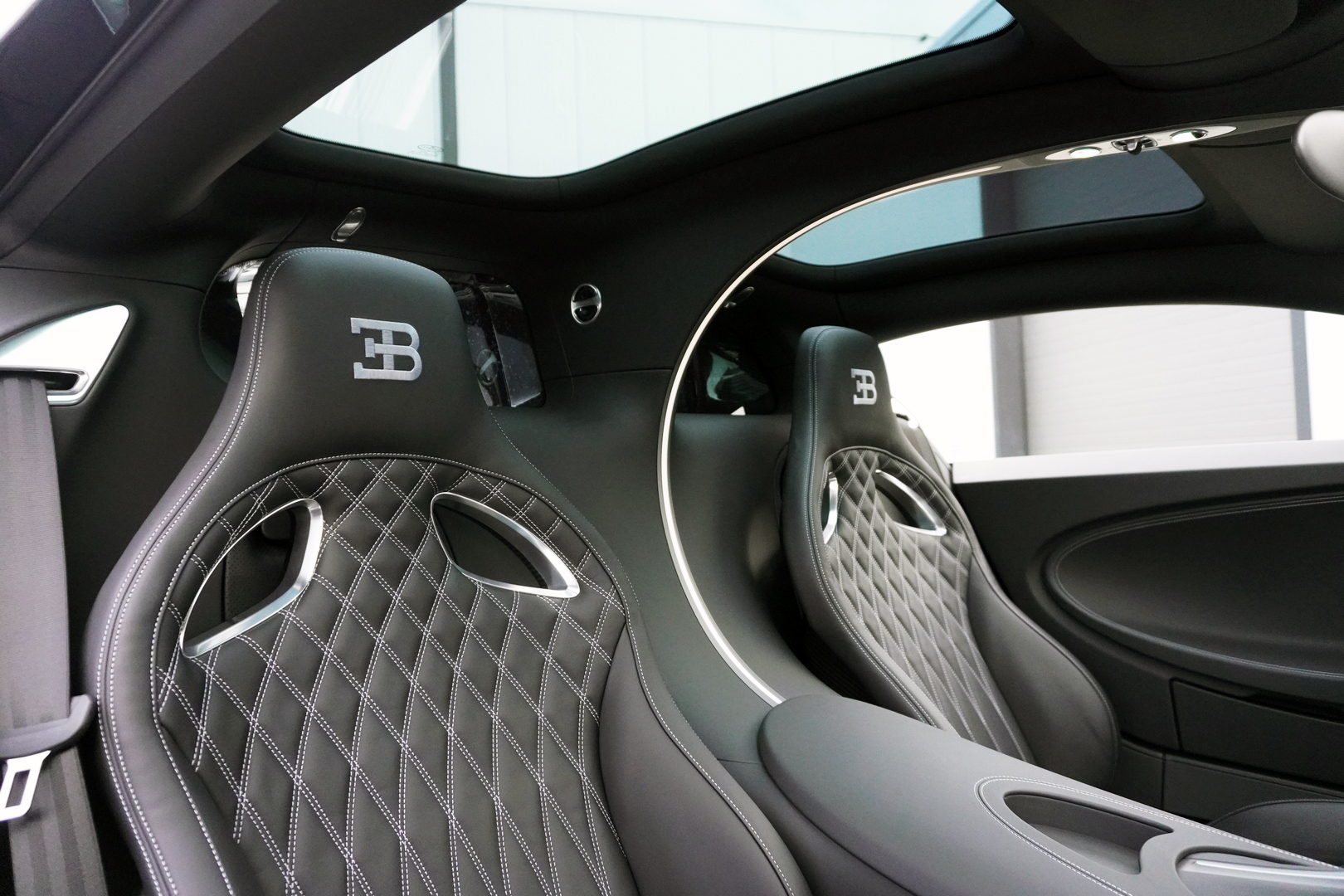 2021 Bugatti Chiron Sport, 15/19