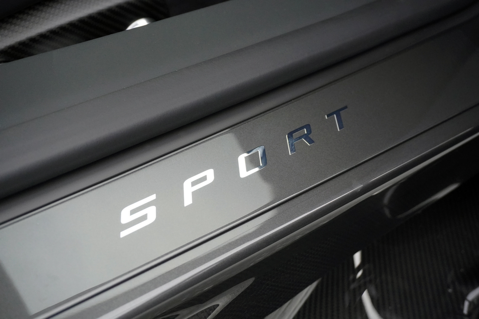 2021 Bugatti Chiron Sport, 16/19