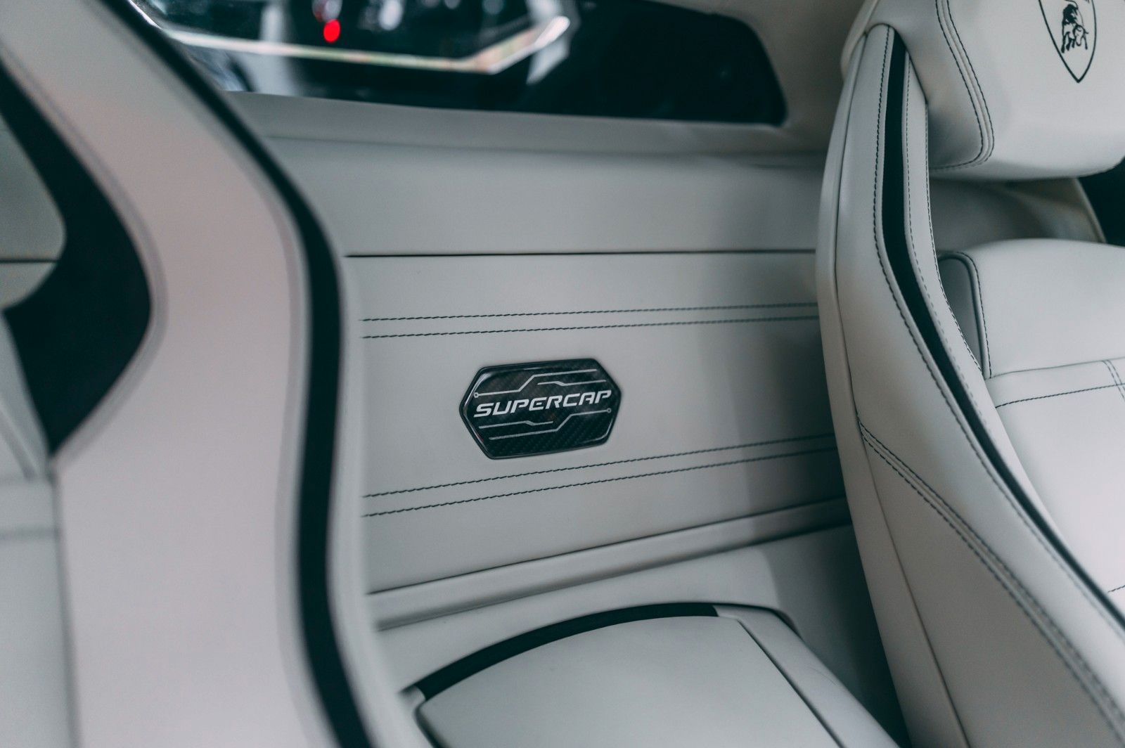 2022 Lamborghini Countach LPI800-4, 9/19